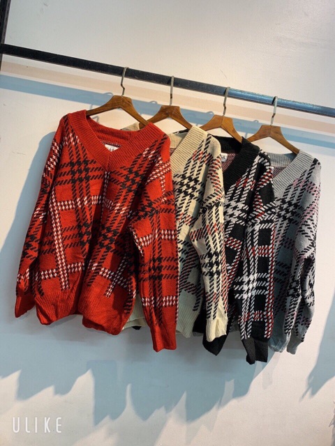 Áo len caro kẻ basic