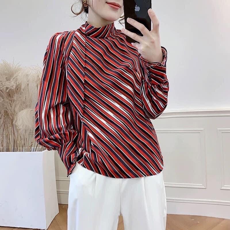 Chân váy xếp ly #Stradivarius | BigBuy360 - bigbuy360.vn