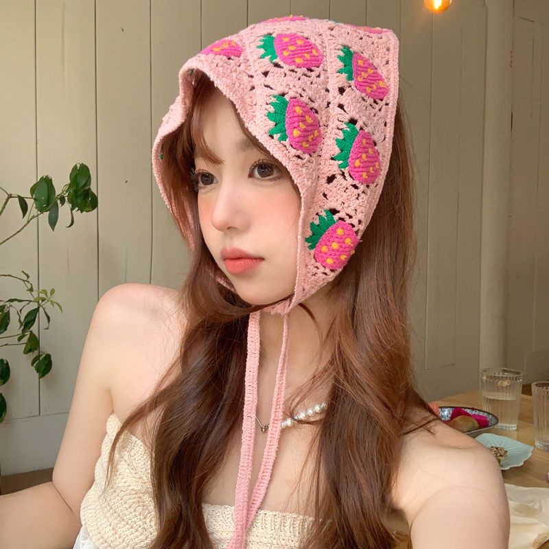 Khăn Trùm Đầu Dệt Kim Đan Móc Hình Tam Giác Họa Tiết Dâu Tây Nhỏ Xinh Ngọt Ngào Cho Bé Gái Mới