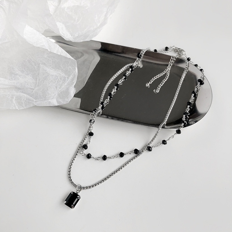 Dây Chuyền Hai Lớp Đính Kim Cương Đen Sang Trọng 19A1554