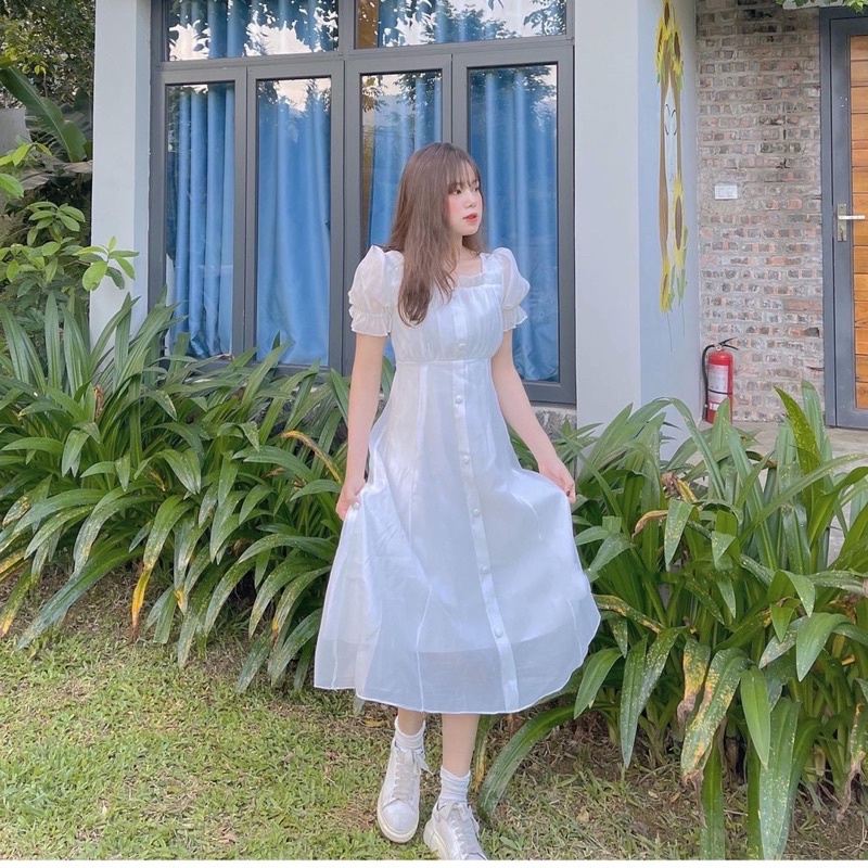 VáyĐầm trắng voan lụa tay lỡ BVM dáng dài freesize 🌟 | BigBuy360 - bigbuy360.vn