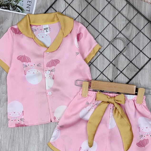 Bộ pijama lụa nơ nhiều hình bé gái Monmonkid