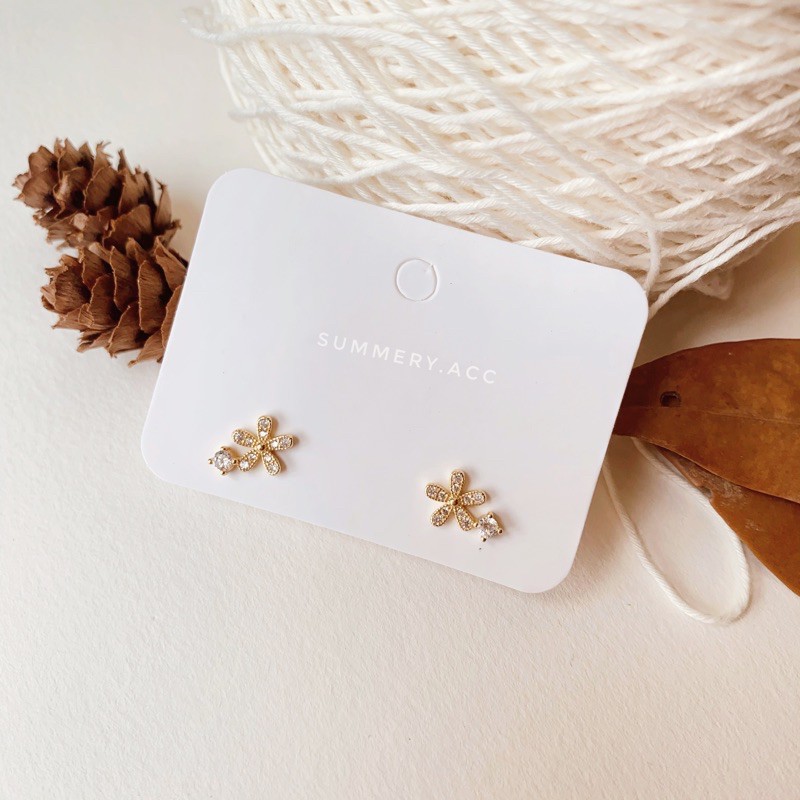 Khuyên tai bạc 925 SUMMERY hoa 5 cánh đính đá bông tai S925 mạ vàng