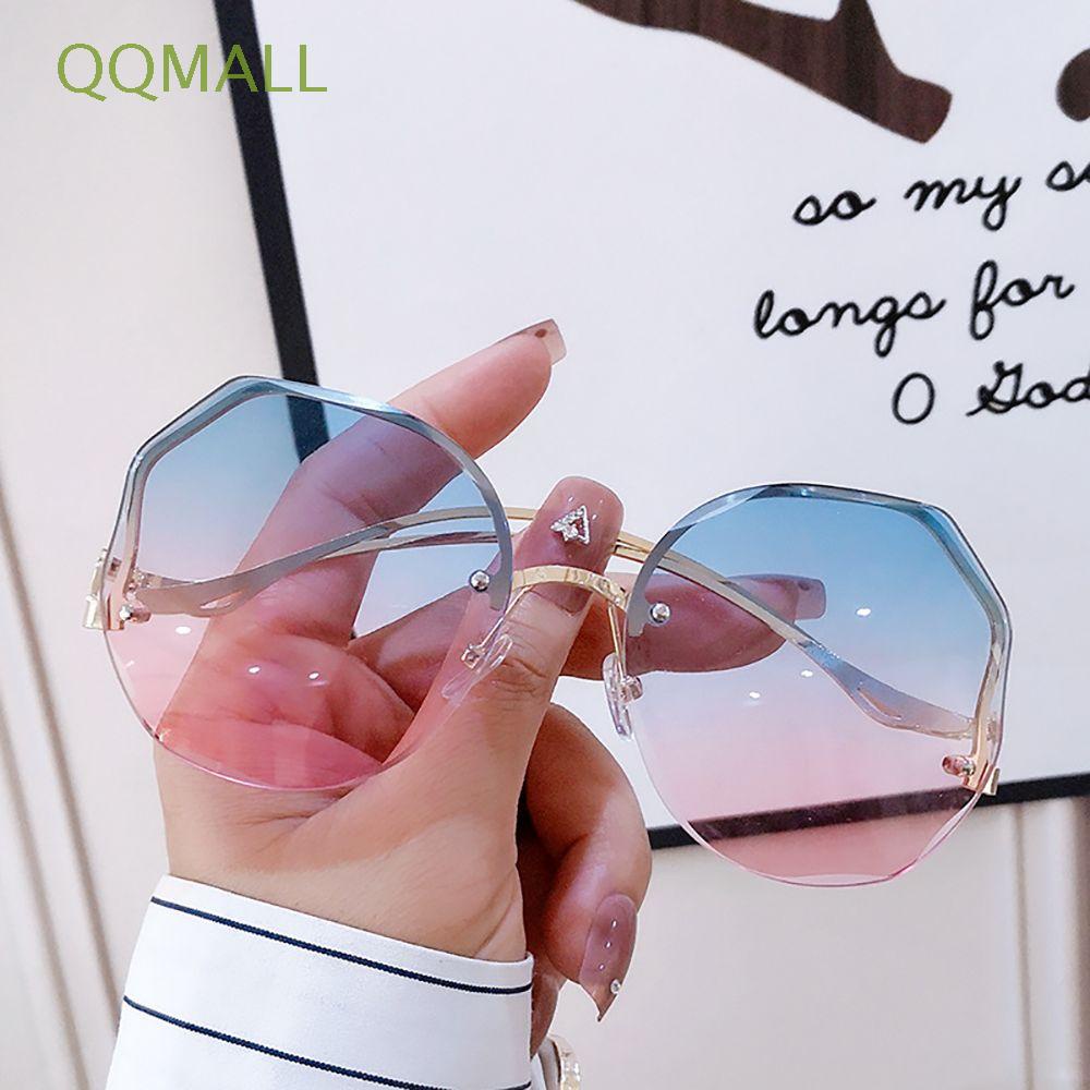 Qqmall Kính Mát Gọng Vuông Cỡ Lớn Bằng Kim Loại Nhiều Màu Sắc Phong Cách Cổ Điển Cá Tính Dành Cho Nữ