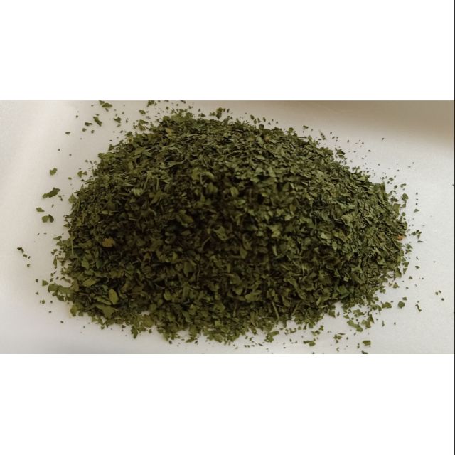 50 gram Parsley (lá mùi tây) làm bánh mì bơ tỏi