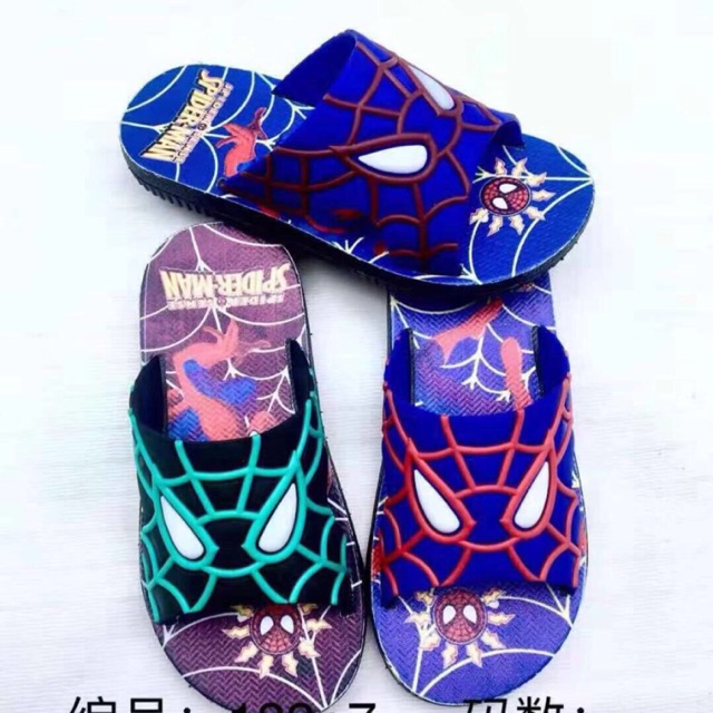 Dép siêu nhân nhện
