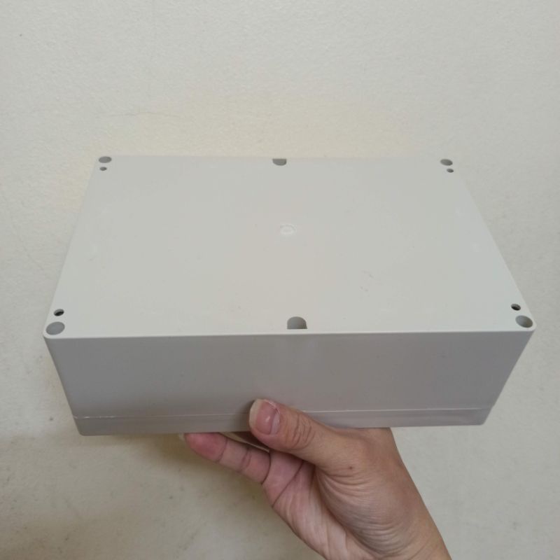 Hộp Nhựa ABS 230x150x85mm (Chống Nước IP65). Lắp được 8 cell 33140