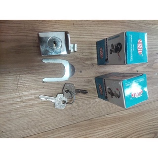 khoá cốp xe vespa cổ super, sprint