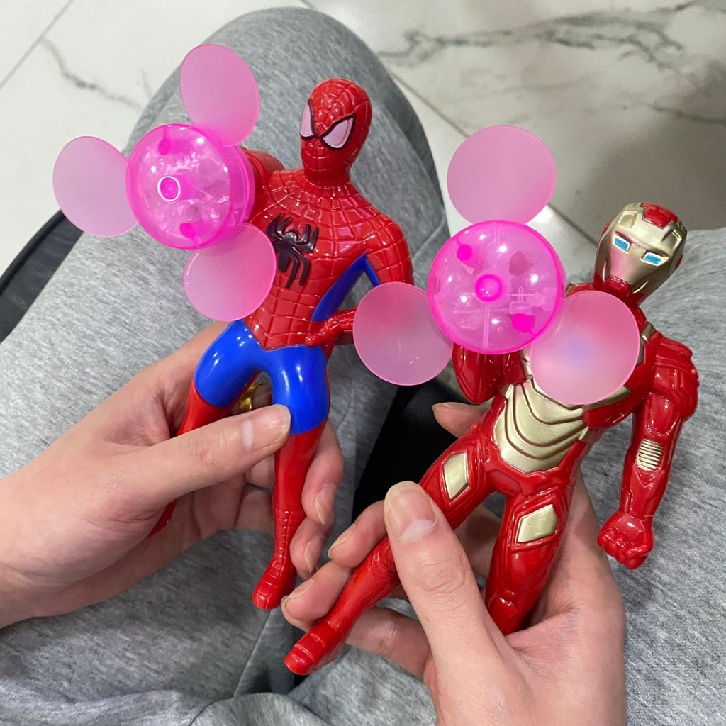 Đồ chơi quạt cầm tay hình siêu nhân, người nhện Ultra man cho bé có đèn sáng Master Kids