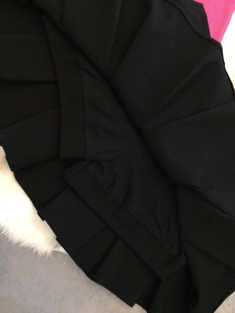 [Mã WASKT410K giảm 10K đơn 50K] CVNU3 - CHÂN VÁY XOÈ DẬP LY CÓ QUẦN TRONG | BigBuy360 - bigbuy360.vn