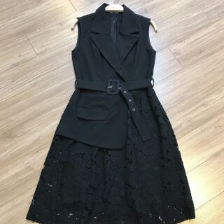 Váy cổ vest nhấn nắp túi