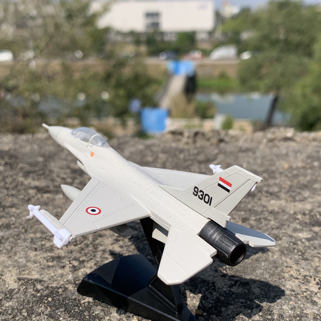 Mô Hình Máy Bay Chiến Đấu Air Force 1: 126 Us F16 Bằng Hợp Kim Aircraft Model