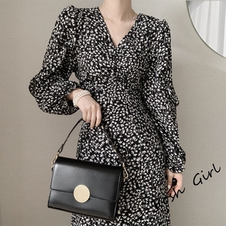 Đầm đuôi cá cổ chữ V in hoa phong cách Retro hàn quốc