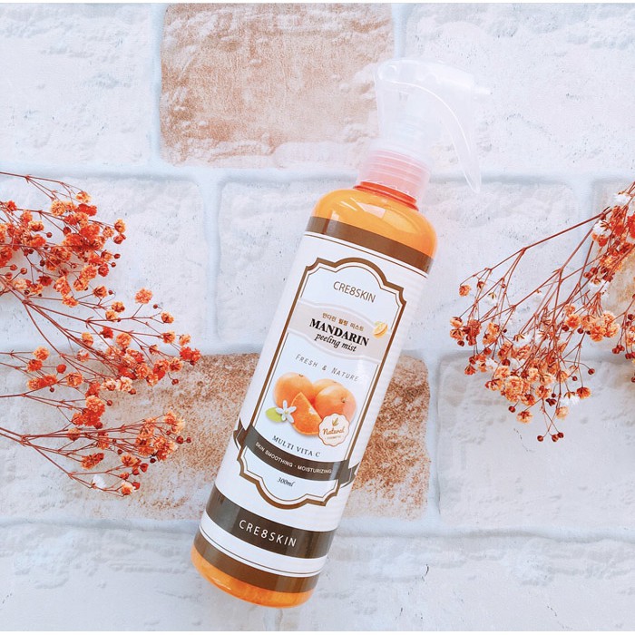 Tẩy tế bào chết Mandarin Peeling Mist của Cre8skin