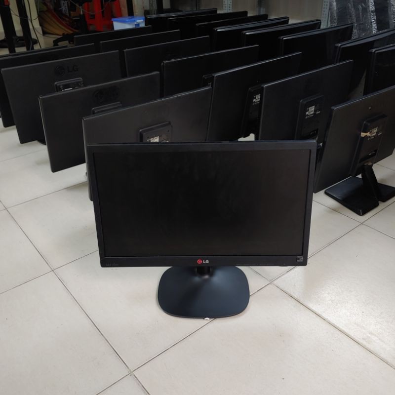 Màn hình máy tính LG 20 inch HD+ | BigBuy360 - bigbuy360.vn