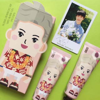 Kem dưỡng da tay EXO