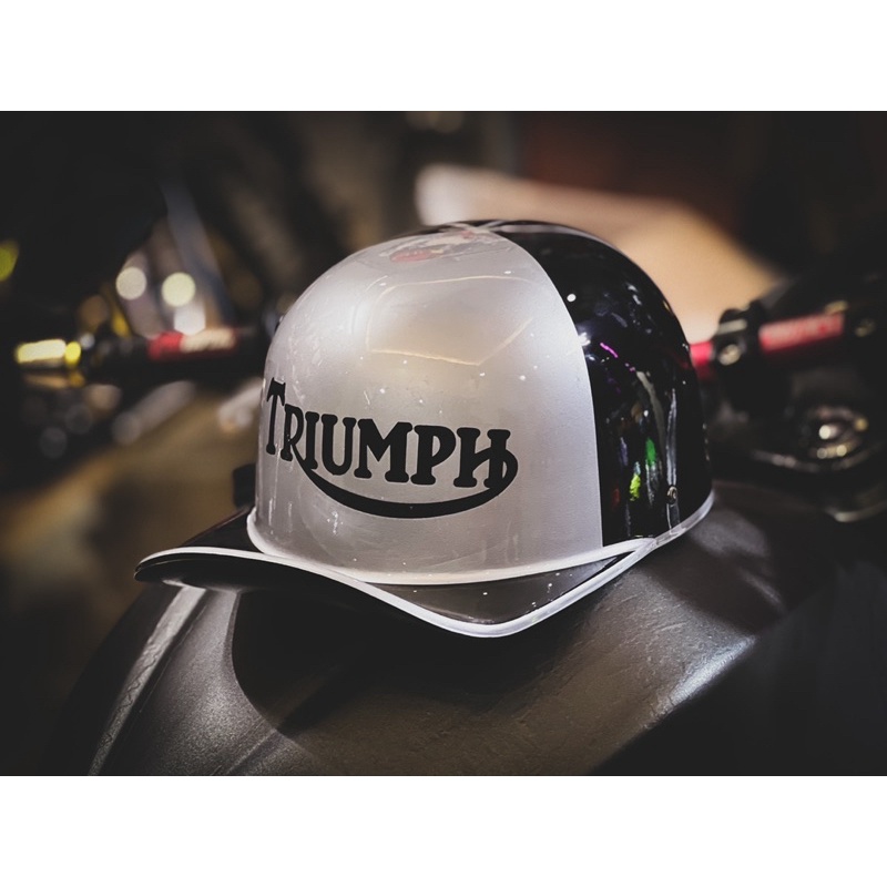 Mũ bảo hiểm Snapback - hoạ tiết Triumph