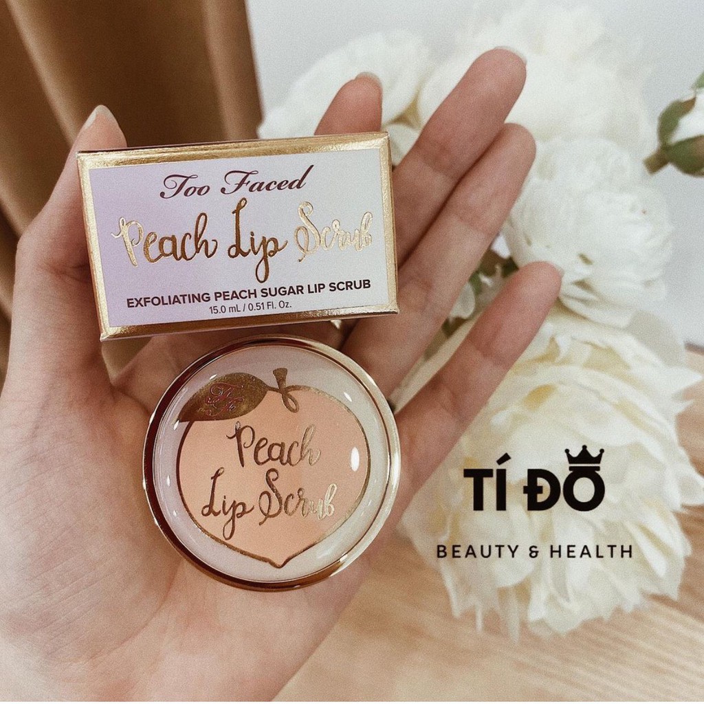 TOO FACED - Son Dưỡng/Tẩy Da Chết Môi Đẫm Mùi ĐÀO 🍑