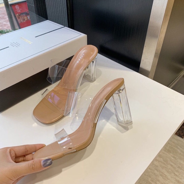 Dép lê 2 quai trong 7 p