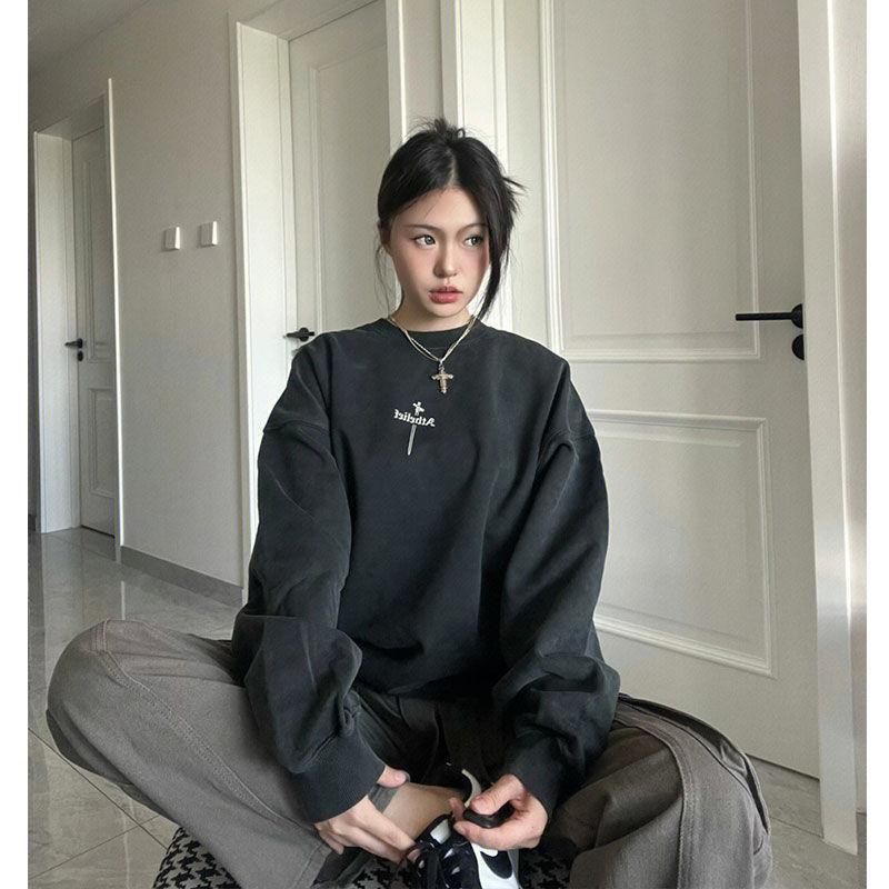 Áo Nỉ Dáng Rộng Màu Đen In Chữ Thời Trang Thu Đông Cá Tính Cho Nữ