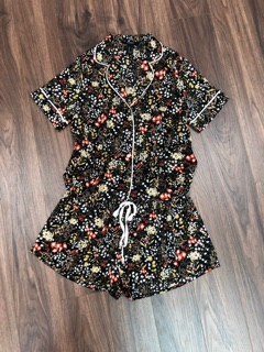 Đồ bộ lụa sa tin F21