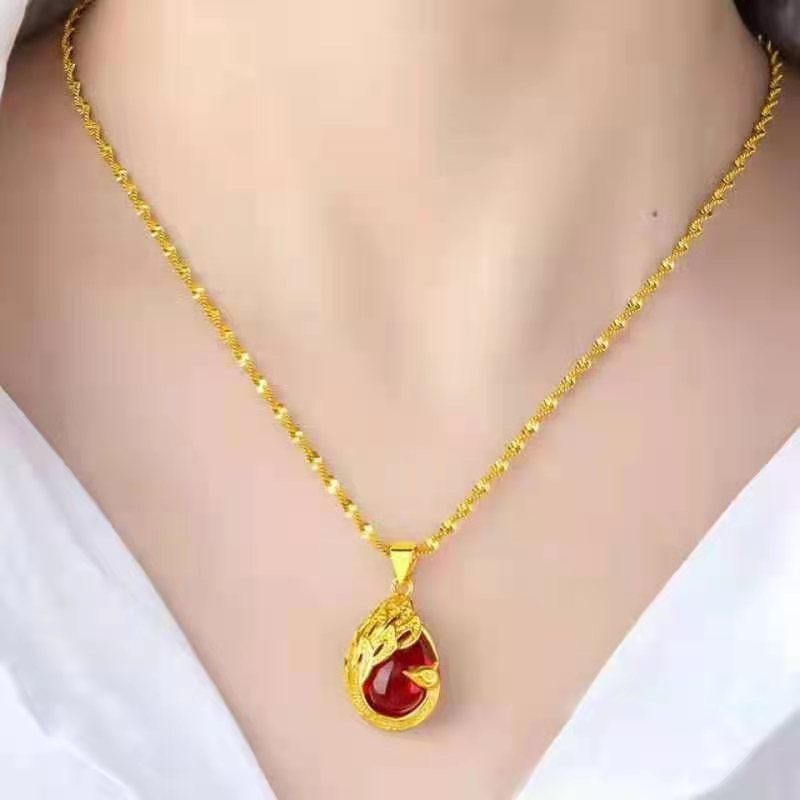 Vòng Cổ  Vàng Thật 24. Dây Chuyền Mặt Hình Chim Công 99 Viên Ngọc Bích Màu Đỏ Và Vàng Làm Quà Tặng Sinh Nhật Cho Nữ