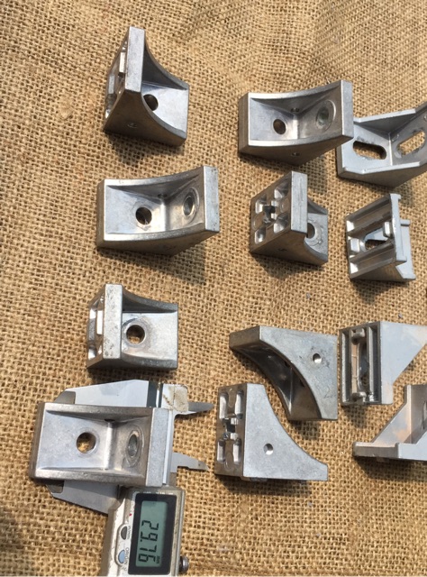 Ke  40mm cho nhôm định hình cũ xịn rẽ