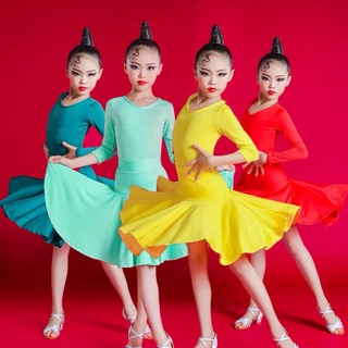 Đầm khiêu vũ bé gái tay lỡ