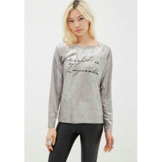 Áo sweater nhung tay dài metallic F21