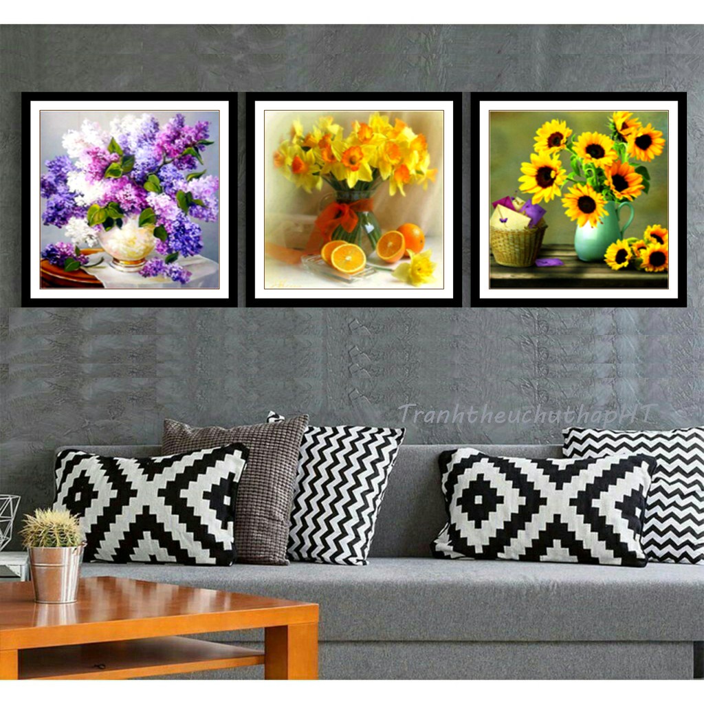 Tranh thêu 3D bình hoa KT:122x42cm,tranh chưa thêu.Tặng kéo và xỏ chỉ.