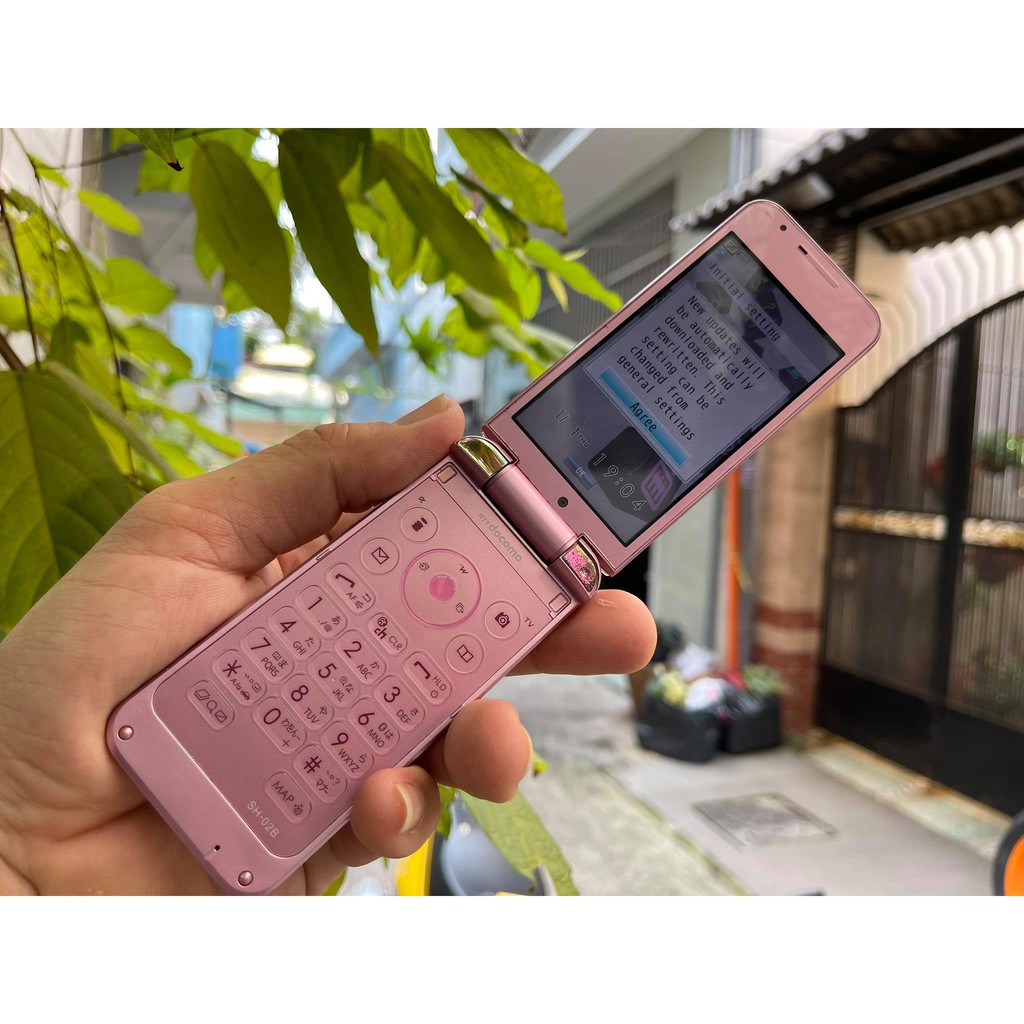 Điện thoại Sharp SH-02B màu hồng