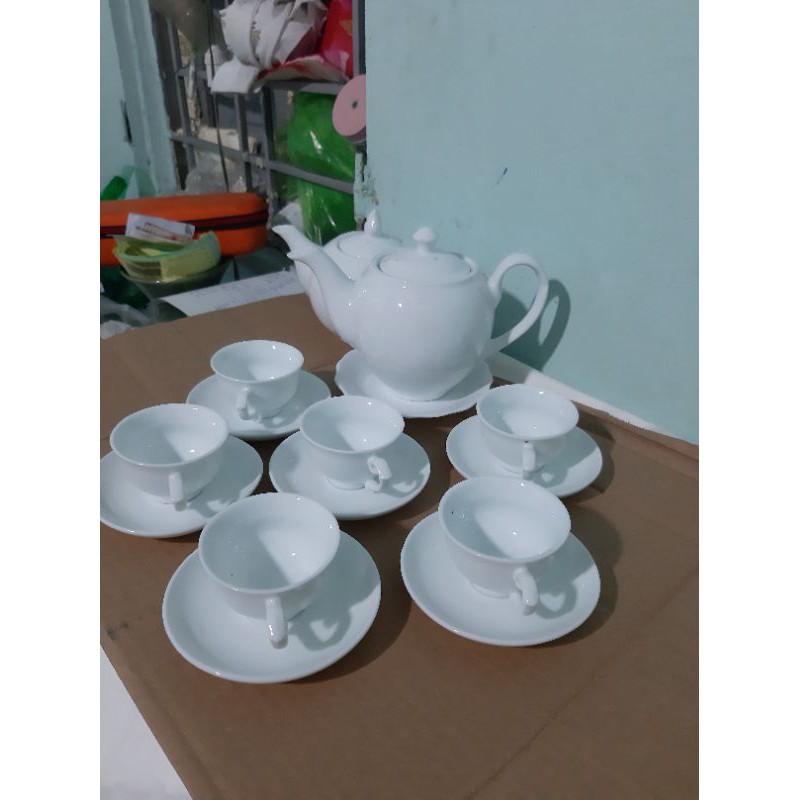 Bộ ấm chén bát tràng thanh lý rẻ