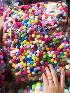 Pompom 2,5cm 100 quả