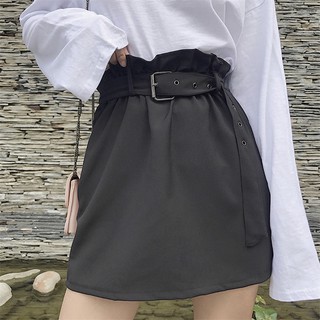 Chân váy đen kèm belt