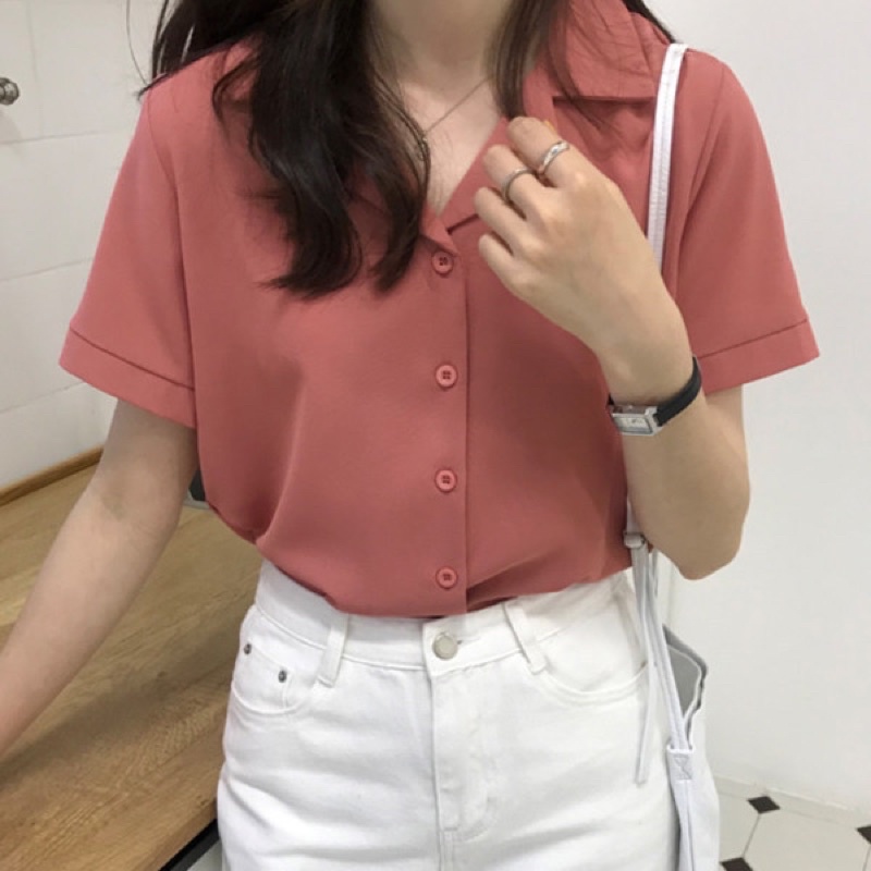 Áo sơ mi ngắn tay nữ cổ vest form rộng suông kiểu dáng basic unisex phong cách Hàn Quốc dễ kết hợp quần áo
