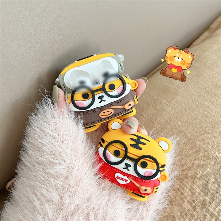 Case Airpods 1/2/3/Pro Chú Hổ Đeo Kính, Ốp Airpods Cute  - Mã TZAP397