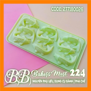Khuôn nhựa VT hình Cá chép nhỏ 9 con (KD26) -  1 cái (GIAO MÀU NGẪU NHIÊN)