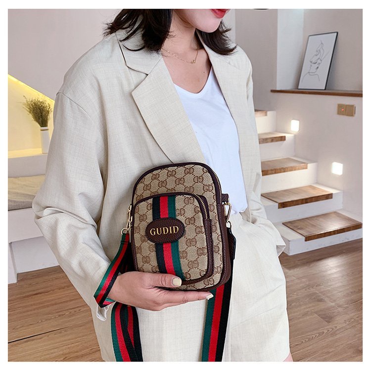 Túi Đeo Chéo ️SIÊU RẺ️ Túi Đeo Điện Thoại Dáng Đứng Gu Chì Phối Kẻ Phong cách Trẻ Trung tx112 - MEMIN