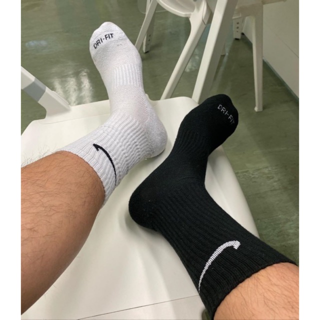 Tất vớ thể thao cổ cao NAIIIKIII DRIFIT đen trắng