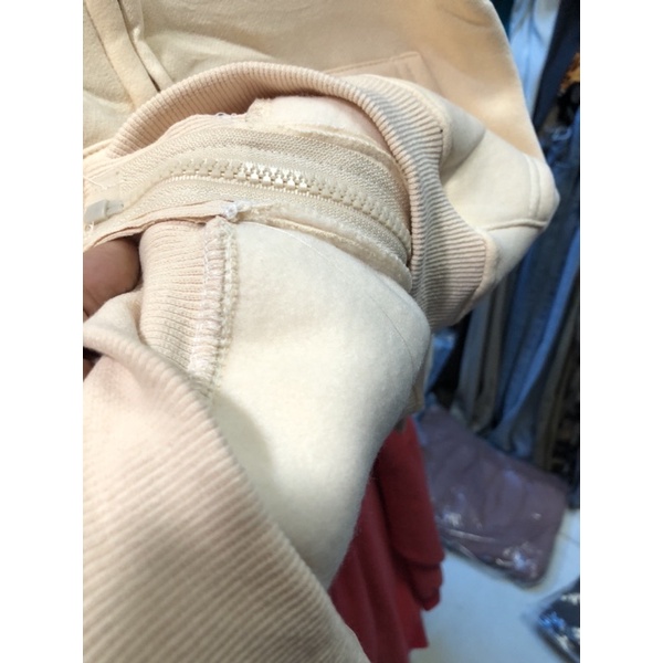 Áo nỉ khoá quảng châu .