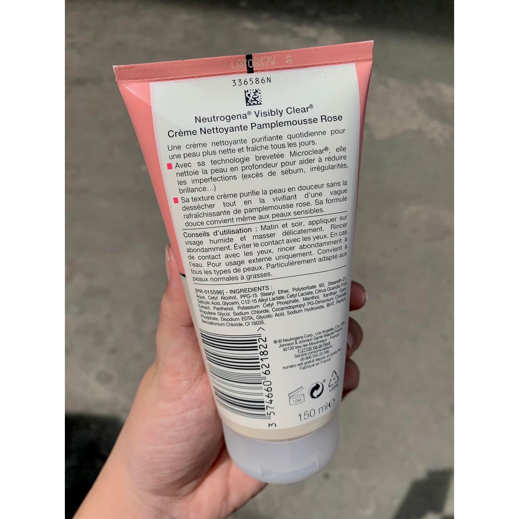 Sữa rửa mặt Neutrogena Visibly Clear / Rose