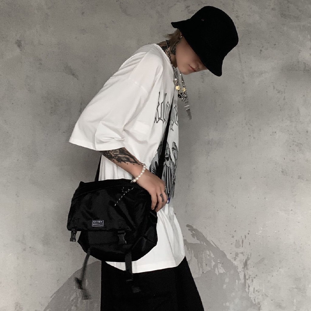 Túi đeo chéo phong cách Harajuku màu tối thời trang đường phố cá tính | BigBuy360 - bigbuy360.vn