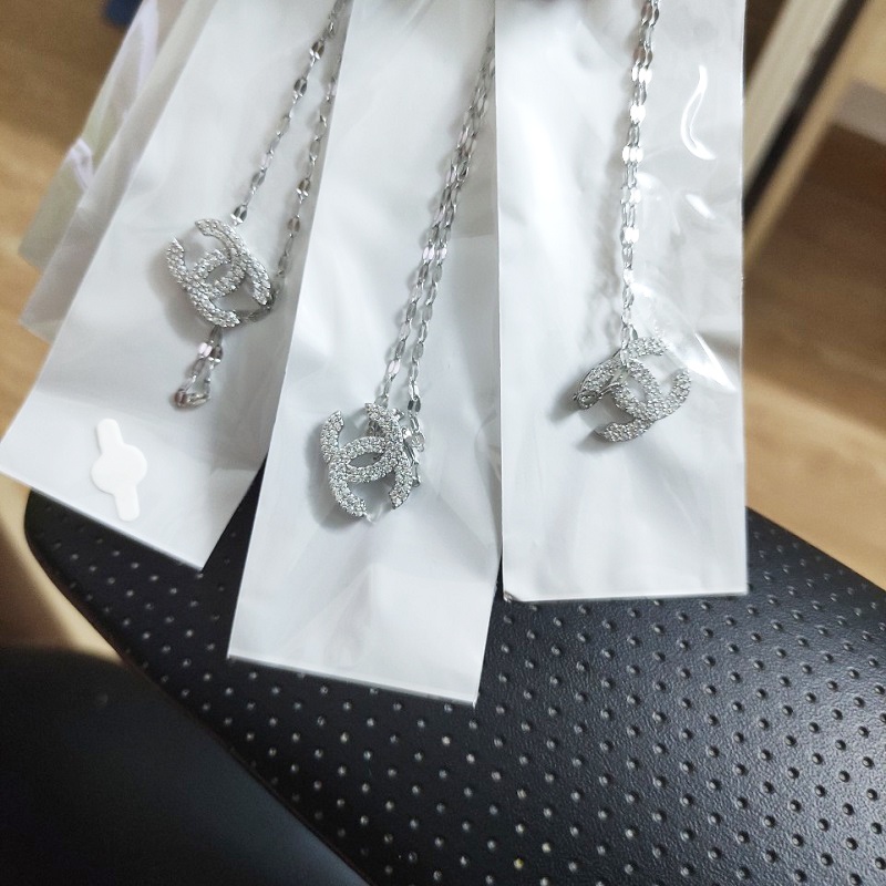 Dây Chuyền Titan Ko Rỉ Mặt Đính Đá Nhân Tạo TT 4133