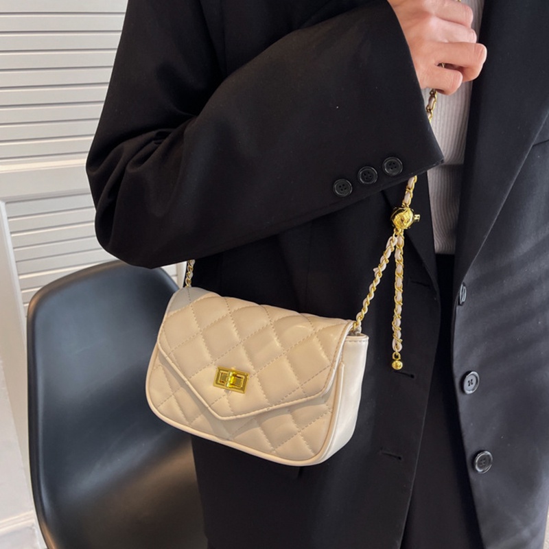 Túi Đeo Chéo Hình Vuông Cỡ Nhỏ Màu Đen Phối Dây Xích Thời Trang Cho Nữ