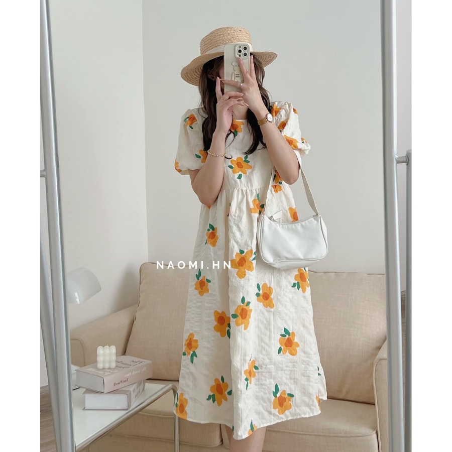 Váy babydoll dáng dài hoa vàng 2 lớp chất xốp bồng bềnh có dây buộc eo. Đầm dáng dài tay bồng babydoll hoa vàng