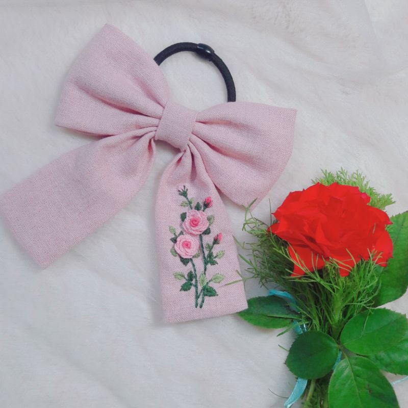 Nơ cột tóc thêu tay handmade