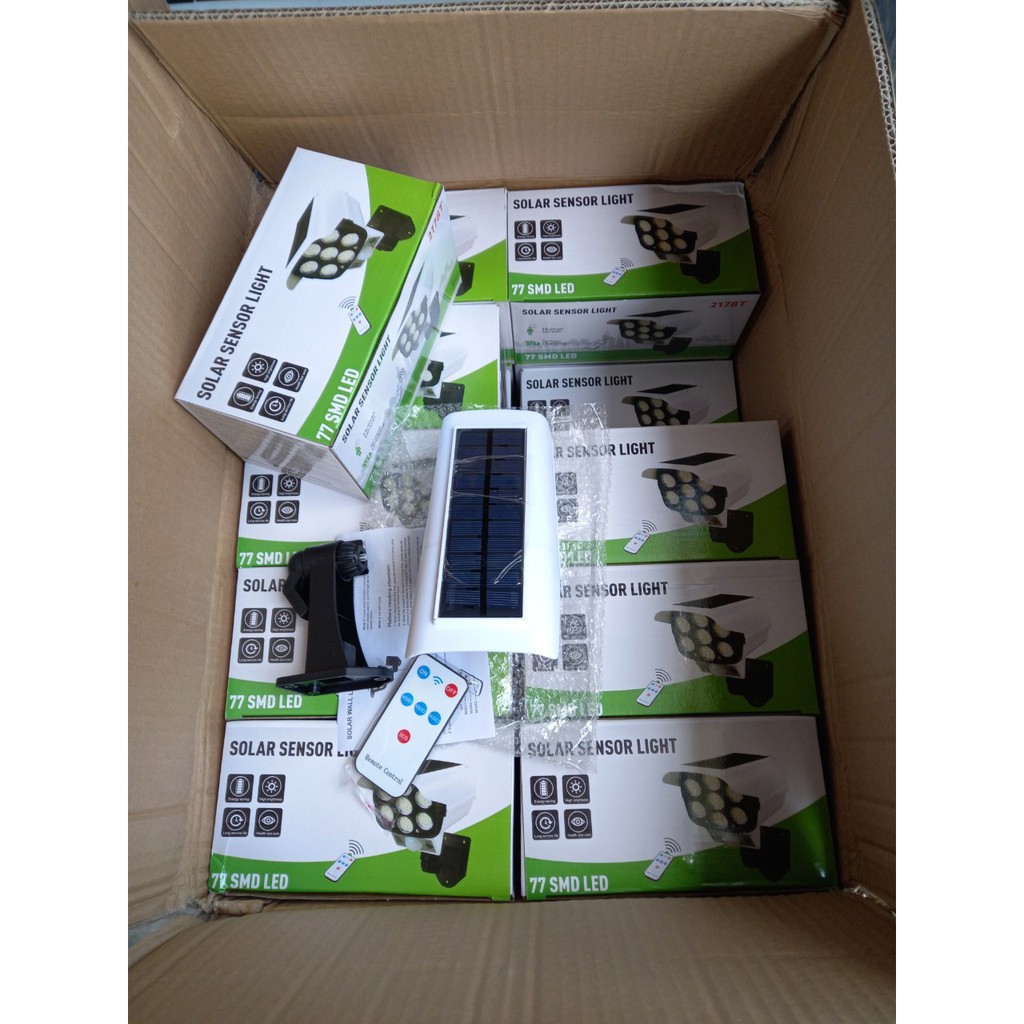 Đèn năng lượng mặt trời giả camera dọa trộm