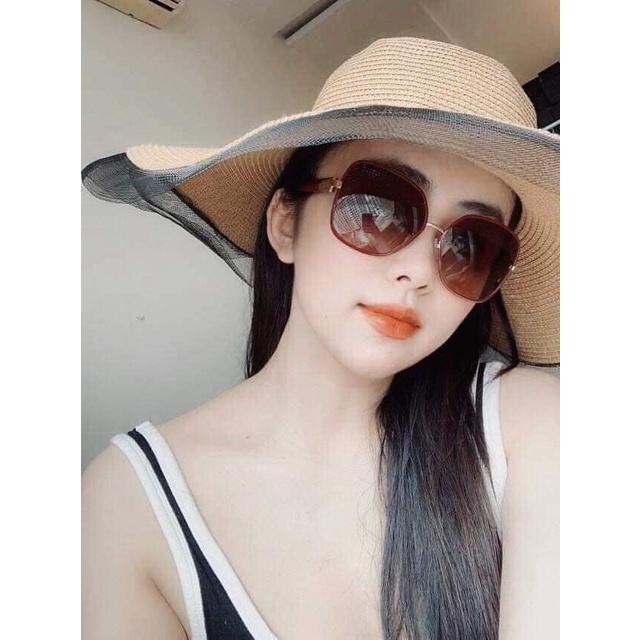 Kính mát Salvatore Ferragamo mắt bordeaux, gọng đỏ SF150S 728 Light Gold