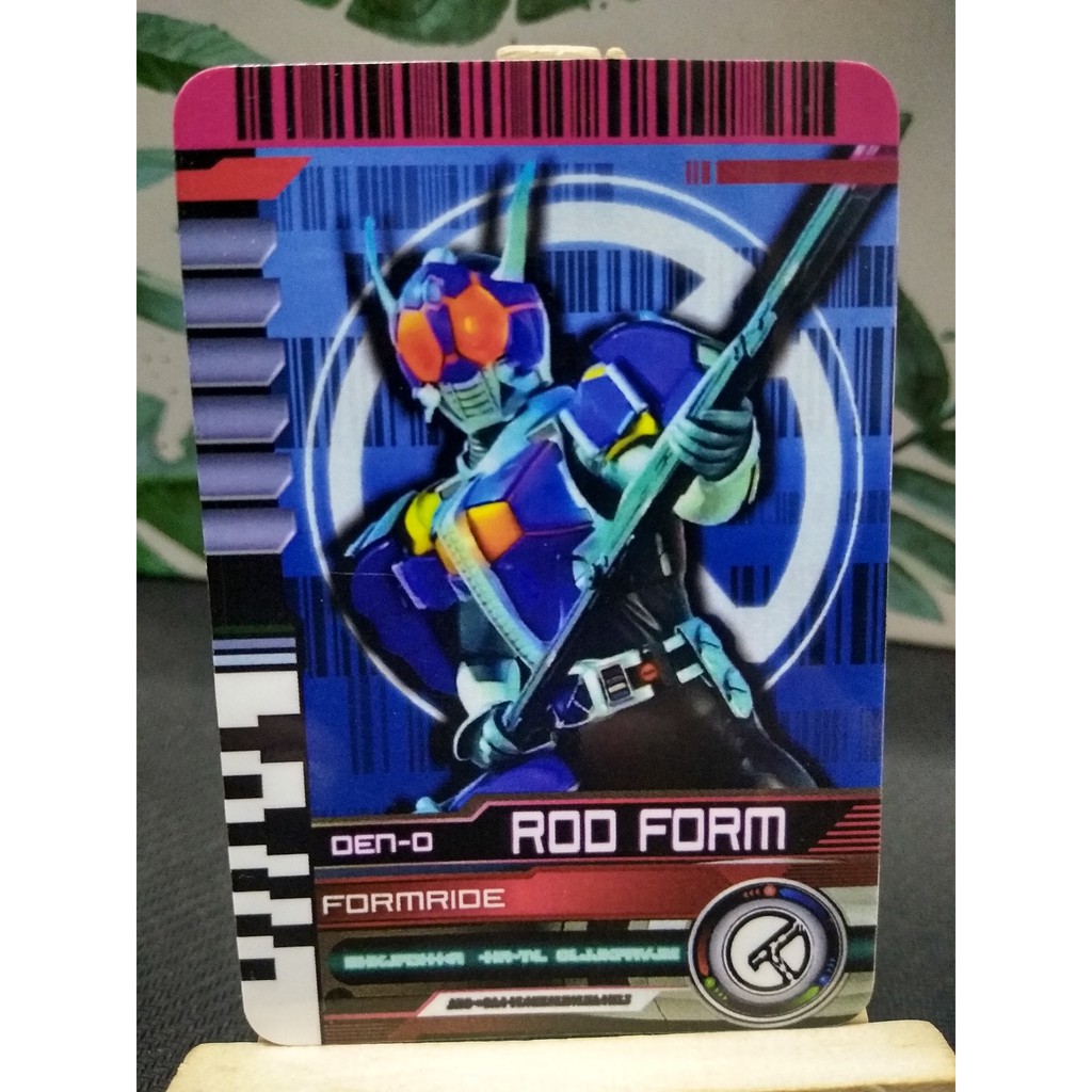 Thẻ bài sưu tầm card in kamen rider Decade đọc được 2 mặt trong Driver Kamen Rider card Den-O Rod Form