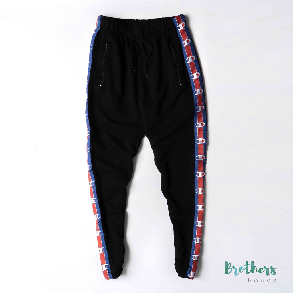 Quần Jogger Champion phối viền hông cực chất, mặc vận động thoải mái